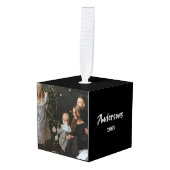 黒のデュアルパーソナライズされた写真 キューブオーナメント (正面アングル)