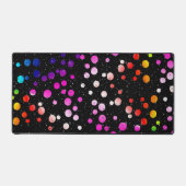 黒のネオン点に雨が降る デスクマット (正面)