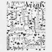 黒のハートパーソナライズされた名の複製されたAllover フリースブランケット (正面)