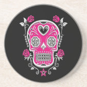 黒のバラが付いている白く、ピンクの砂糖のスカル コースター (正面)