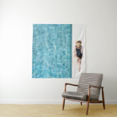 黒のビキニの裾と白のサンハットスタの女性 タペストリー (インサイチュ)