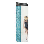 黒のビキニの裾と白のサンハットスタの女性 タンブラー (回転右)