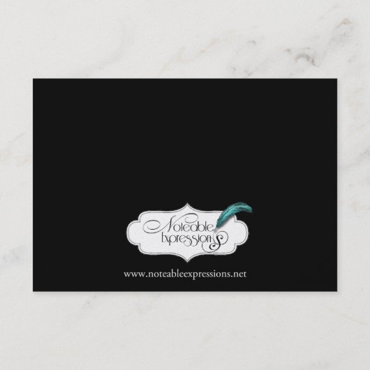 黒のフォーマルな結婚披露宴会場に輝くゴールドのシャンデリア エンクロージャーカード (裏面)