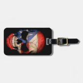 黒のプエルトリコの旗のスカル ラゲッジタグ (正面横)