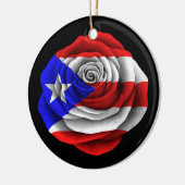 黒のプエルトリコ人のばら色の旗 セラミックオーナメント (左)