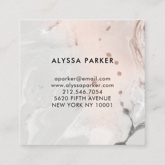 黒のモダンな赤面のピンクおよび灰色の大理石 スクエア名刺 (裏面)