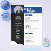 黒のモダンプロフェッショナル再開、テンプレート再開 チラシ (シングル)