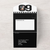 黒のモノラル写真ストライプ円60誕生日 オールインワン招待状 (外側)