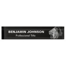 黒のライオンのポートレート