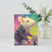 黒のレザージャケットで愛らしい白いマウス ポストカード (スタンド正面)