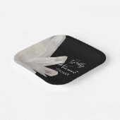 黒の上の白い結婚結晶 ペーパープレート (傾斜あり)