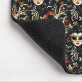 黒の仮面舞踏会マスク マウスパッド (コーナー)