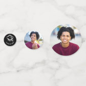 黒の卒業式3フォトホワはっきりしたイトスクリプトキャップ コンフェッティ (裏面)