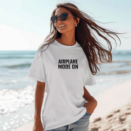 黒の携帯飛行機モードの面白いハイキングシャツ Tシャツ