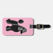 黒の標準プードル(ピンクの荷物タグ付き) ラゲッジタグ (正面横)