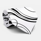 黒の渦巻2本のユニークで黒くか白いデザインのタイ ネクタイ (ロール)