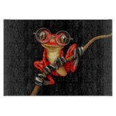 黒の目ガラスを持つかわいく赤いアマガエル カッティングボード (正面)