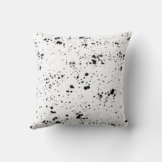 黒の絵を描(ばちゃばちゃ)跳ねるパターン クッション (裏面)