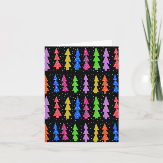 黒の背景にカラフルなクリスマスツリー シーズンカード (正面)