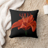 黒の赤いユリ クッション (ブランケット)