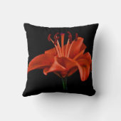 黒の赤いユリ クッション (裏面)