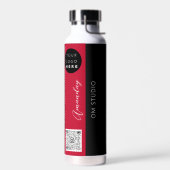 黒の赤いロゴQrコードジオメトリ名 ウォーターボトル (左面)