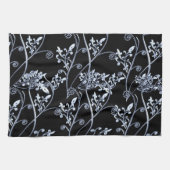 黒の青い銀製の花のつる植物 キッチンタオル (横)