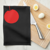黒の2つの赤いさくらんぼ キッチンタオル (四つ折り)