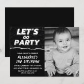 黒の2歳の誕生日招待状 男の子 フォト 招待状 (正面/裏面)