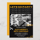 黒の65歳誕生日招待状 メンズ フォト スプレー 招待状 (正面/裏面)