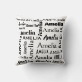 黒のAMELIA名オン白 クッション (裏面)