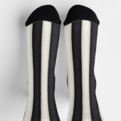 黒はっきりしたと白の縦ストライプ列 ソックス (上部)