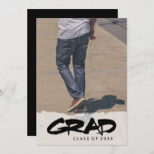 黒はっきりしたモダン文字少年卒業パーティー写真 招待状 (正面/裏面)