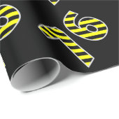 黒はっきりした色と黄ストライプ色のイベント76誕生日# ラッピングペーパー (ロールコーナー)