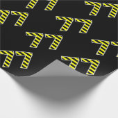 黒はっきりした色と黄ストライプ色のイベント77個(誕生日) ラッピングペーパー (角)