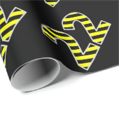 黒はっきりした色と黄ストライプ色の22イベント番号(誕生日) ラッピングペーパー (ロールコーナー)