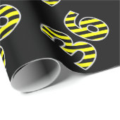 黒はっきりした色と黄ストライプ色の36イベント番号(誕生日) ラッピングペーパー (ロールコーナー)