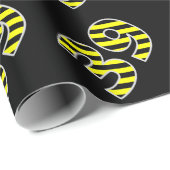 黒はっきりした色と黄ストライプ色の39イベント番号(誕生日) ラッピングペーパー (ロールコーナー)