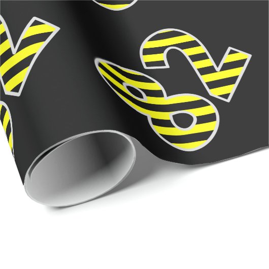 黒はっきりした色と黄色のストライプイベント82誕生日番号 ラッピングペーパー (ロールコーナー)