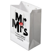 黒はっきりした赤パーソナライズされた夫妻 ミディアムペーパーバッグ (正面アングル)