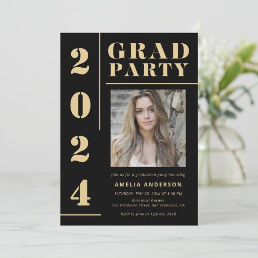 黒はっきりした金ゴールドタイポグラフィ写真卒業パーティー 招待状 (スタンド正面)