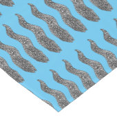 黒まだらウナギの漫画イラストレーション ショートテーブルランナー (コーナー)