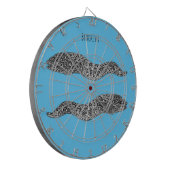 黒まだらウナギの漫画イラストレーション ダーツボード (正面左)