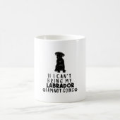 黒もしいラブラドール犬を連れてこない コーヒーマグカップ (中央)