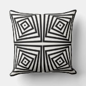 黒よくはしゃぐと白のボックスのスパイラルパターン クッション (裏面)