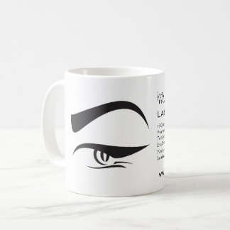 黒アイライナーのラッシュエクステンションのメイクアップアイコン コーヒーマグカップ