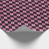 黒アーガイルとピンクのパターン ラッピングペーパー (角)