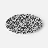 黒エレガントと白のダマスクの渦巻き ペーパープレート (アングル)