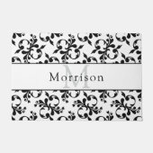 黒エレガントと白のダマスクフランスのパターン ドアマット (正面)