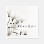 黒エレガントと白のマグノリアフローラ水色 スタンダードカクテルナプキン (正面)